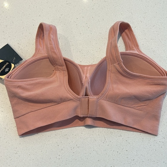 Truekind® by Shapermint Daily Comfort Wireless Shaper Bra Size S - Picture 5 of 14